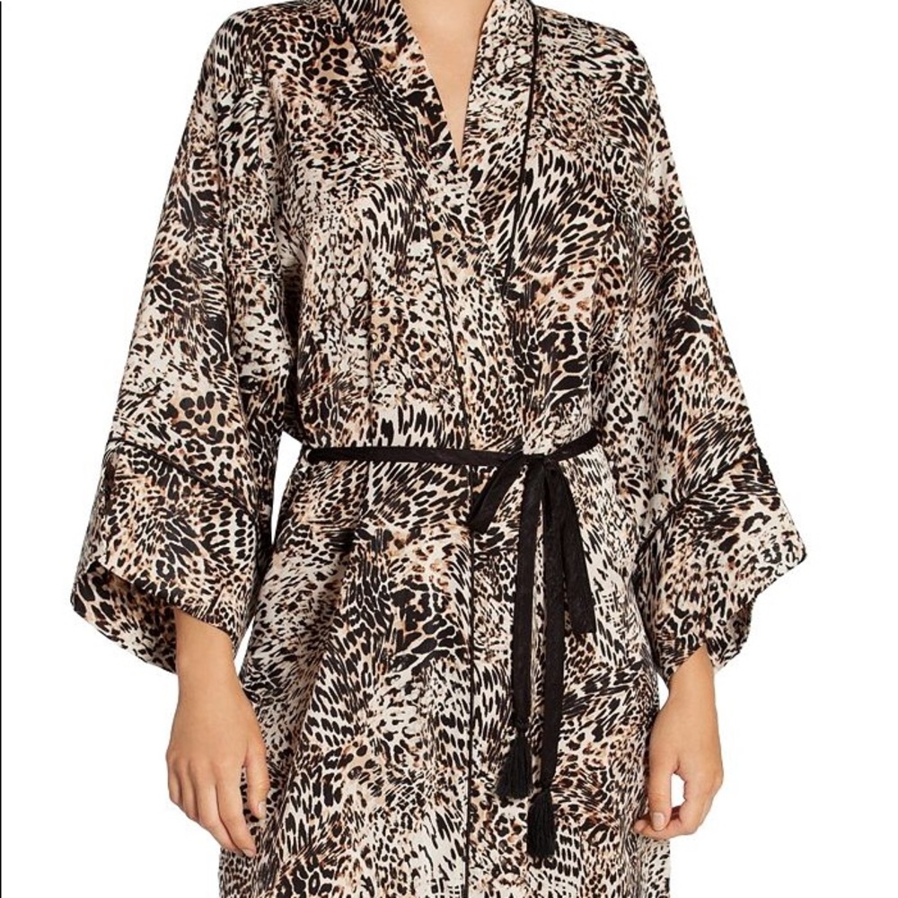 ⭐️FREE WITH PURCHASE⭐️ In Bloom by Jonquil robe